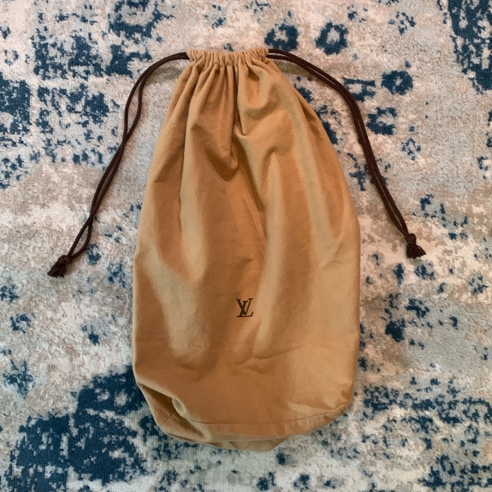 LIKE NEW EUC Louis Vuitton Dust Bag